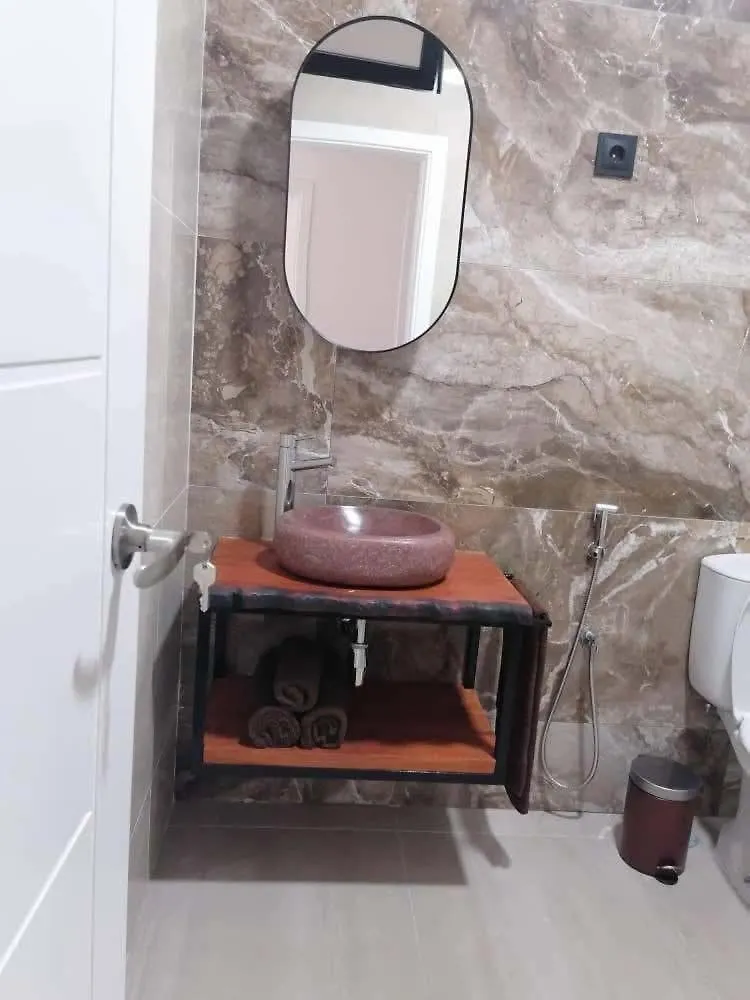 Nos Cantin Минделу